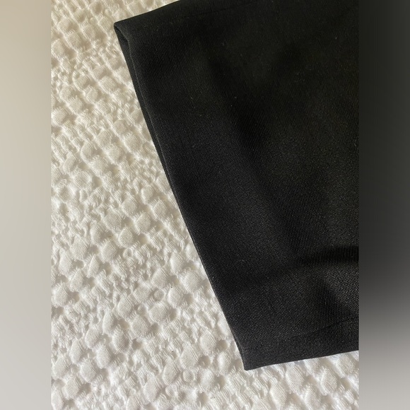 Valentino S/S 21’ Stretch Crepe Wool Silk Bermuda Shorts $1250 Size 36 Resort - Picture 7 of 16